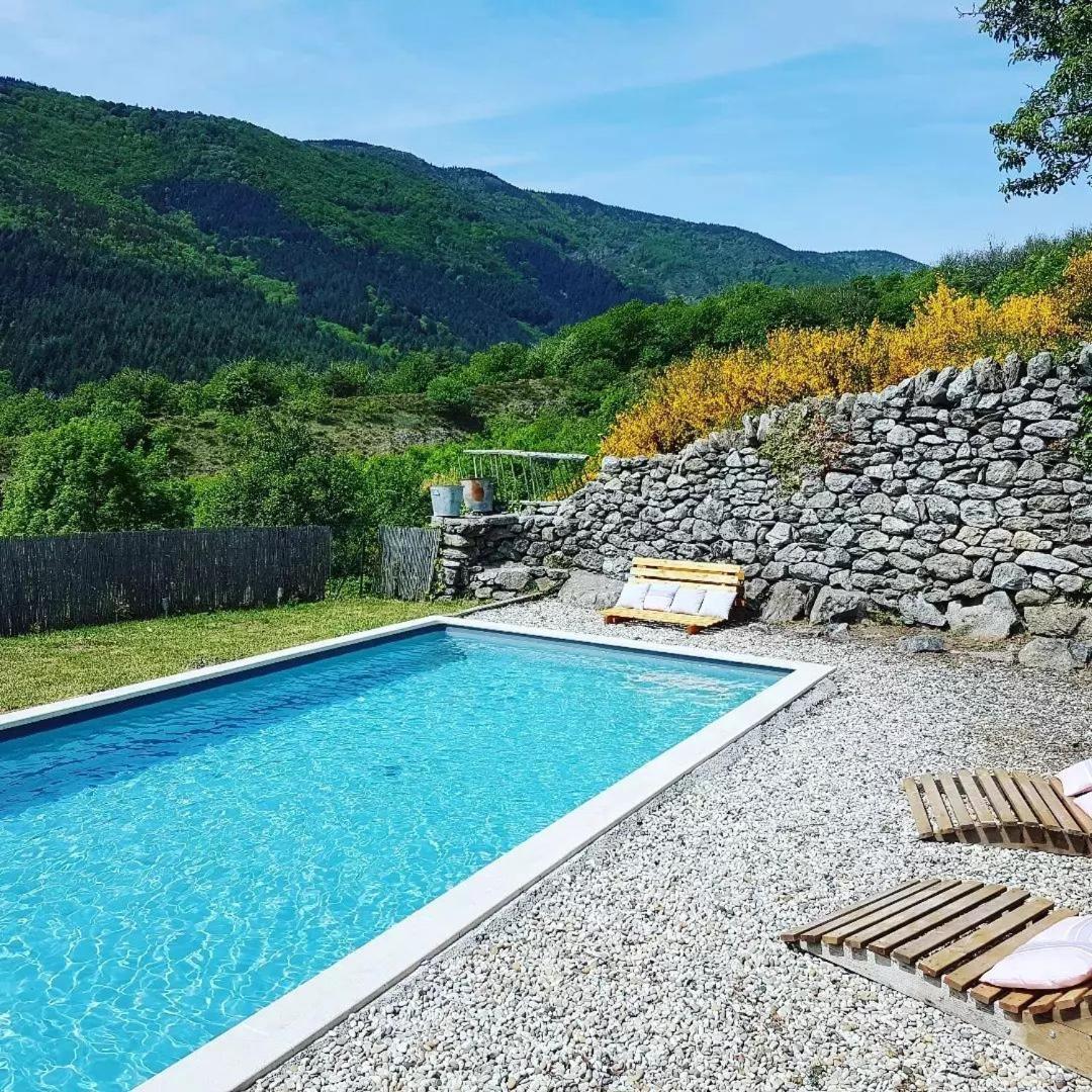 Les Chambres De La Ferme De Chalas Valgorge Dış mekan fotoğraf